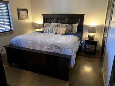Wimberley Romance: Escape to a Cozy Cabin Nestled in Nature, TX - Wimberley, Texas - glamping.directory