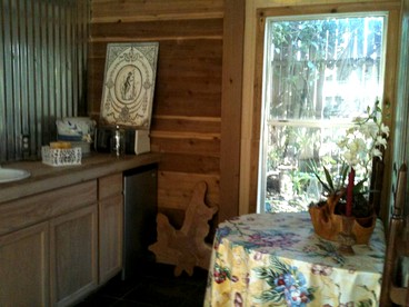 Rustic Cabin Getaway with a Huge Patio near Beautiful Austin, Texas - Austin, Texas - glamping.directory