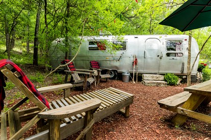 Fully Furnished Airstream for a Vacation in the Woods near Fort Worth, Texas - glamping.directory