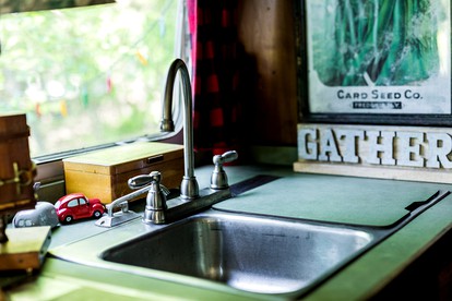 Fully Furnished Airstream for a Vacation in the Woods near Fort Worth, Texas - Glen Rose, Texas - glamping.directory