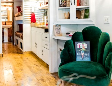 Fully Furnished Airstream for a Vacation in the Woods near Fort Worth, Texas - Glen Rose, Texas - glamping.directory