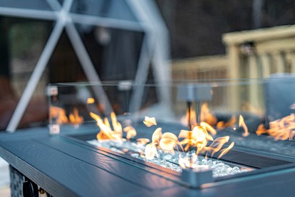 Romantic Geodesic Dome with Hot Tub, Perfect for Stargazing in Pipestem, West Virginia - Pipestem, West Virginia - glamping.directory