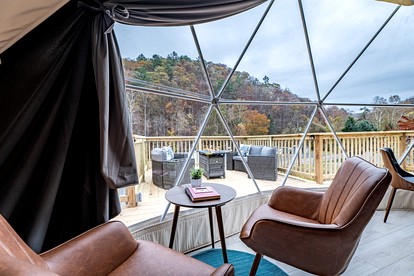 Romantic Geodesic Dome with Hot Tub, Perfect for Stargazing in Pipestem, West Virginia - Pipestem, West Virginia - glamping.directory