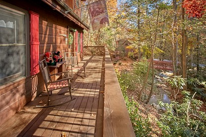 Cozy Tennessee Cabin Rental in Gatlinburg for a Family Getaway - Gatlinburg, Tennessee - glamping.directory