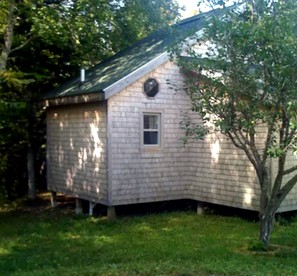 Waterfront Cabin Rental with Gorgeous Lake Views in Ellsworth, Maine - glamping.directory