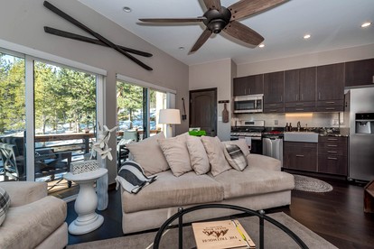 Unique Getaway Rental for Couples with Hot Tub and Stunning Views near Boulder in Black Hawk, Colorado - Black Hawk, Colorado - glamping.directory