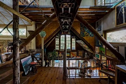 Eclectic Riverfront Log Cabin and Artist Retreat for Groups in Castle Hayne, North Carolina - Castle Hayne, North Carolina - glamping.directory