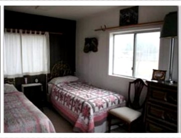 Rustic Cabin Rental on a Working Cattle Ranch in South Central Montana - Pryor, Montana - glamping.directory