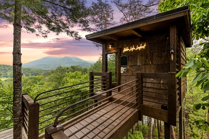 Enormous Cabin Luxury Interior and Game Room in Cherry Log, Georgia - Cherry Log, Georgia - glamping.directory