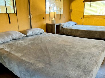 Riverside Safari Tent Getaways in Texas, Ideal for Nature Lovers - Kingsbury, Texas - glamping.directory