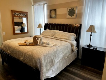 Luxurious Villa with Covered Pool and Game Room in Kissimmee, Florida - Kissimmee, Florida - glamping.directory