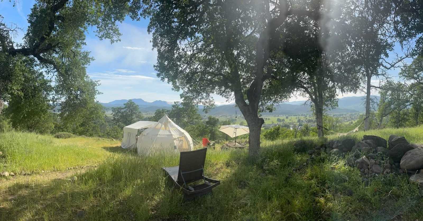 Hidden Knoll Farm - Panoramic View - Hidden Valley Lake, California - glamping.directory