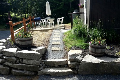 Pet-friendly Vacation Rental near Outdoor Attractions and Blue Mountain Lake, New York - Blue Mountain Lake, New York - glamping.directory