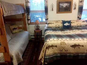 Pet-friendly Vacation Rental near Outdoor Attractions and Blue Mountain Lake, New York - Blue Mountain Lake, New York - glamping.directory