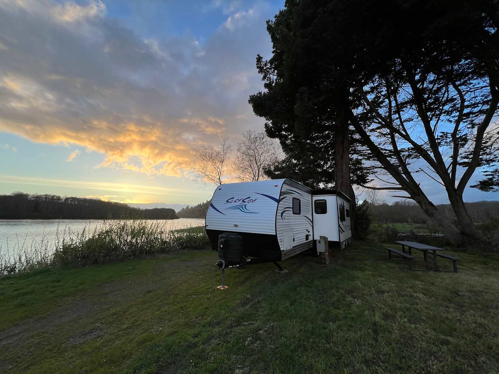 Chinook RV Resort - Klamath, California - glamping.directory