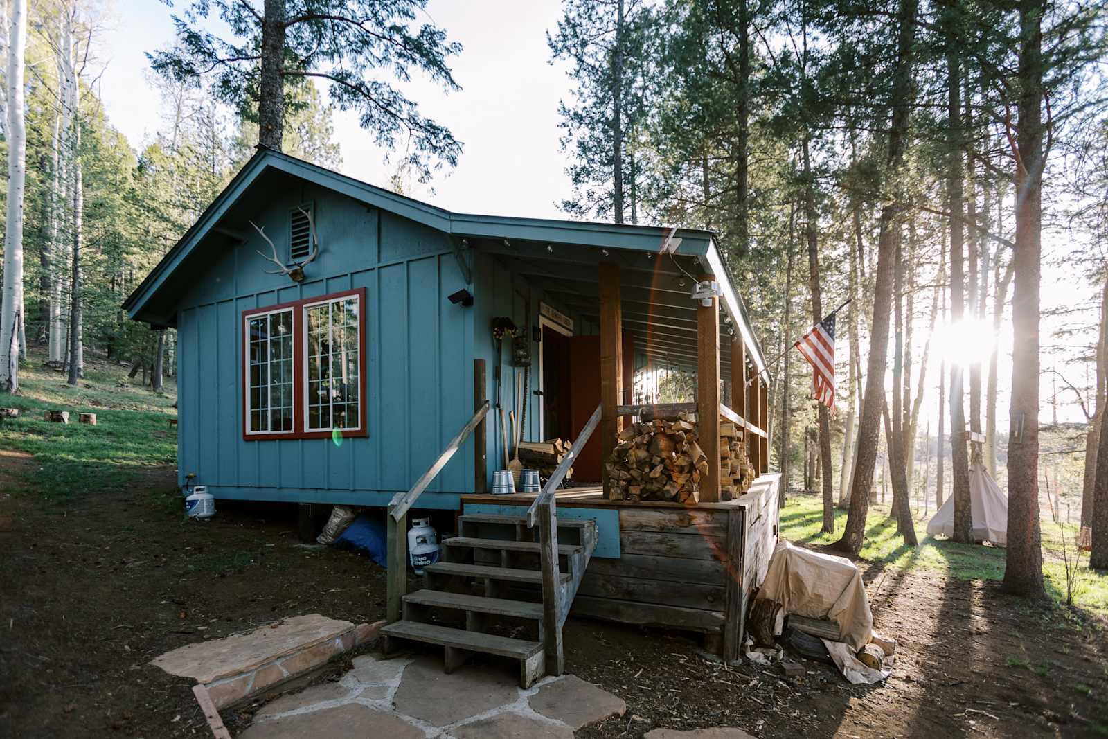Glamper Cabin in the Aspens & Pines - glamping.directory
