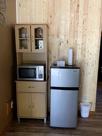 Pet Friendly Cabin near the Heart of Big Bear Village, Perfect for a Mountain Retreat - Big Bear Lake, California - glamping.directory