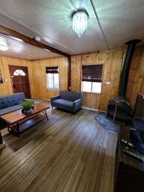 Pet Friendly Cabin near the Heart of Big Bear Village, Perfect for a Mountain Retreat - Big Bear Lake, California - glamping.directory