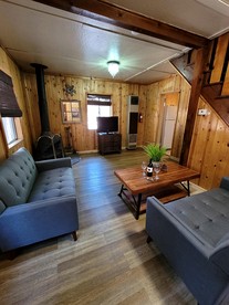 Pet Friendly Cabin near the Heart of Big Bear Village, Perfect for a Mountain Retreat - Big Bear Lake, California - glamping.directory