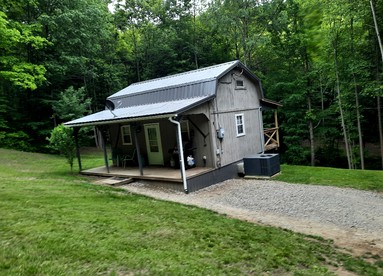 Secluded Cabin Rental, Perfect for an Ohio Retreat - Scio, Ohio - glamping.directory