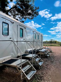 Cibolo's Hidden Gem: Safari Tent Escape in Texas Awaits - Cibolo, Texas - glamping.directory
