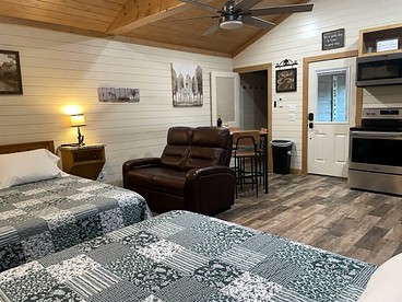 Dream Glamping in Texas in this Cozy, Pet-Friendly Cabin in Bastrop, TX - Bastrop , Texas - glamping.directory