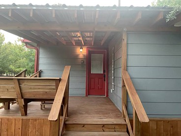 Dream Glamping in Texas in this Cozy, Pet-Friendly Cabin in Bastrop, TX - glamping.directory