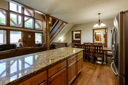 Wonderful Cabin with Game Room and Swimming Pool in Branson, Missouri - Branson, Missouri - glamping.directory