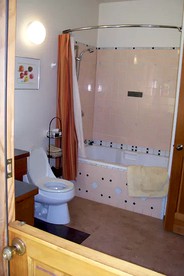 Charming Suite Rental with Deluxe Kitchen on Family Farm on Lummi Island - Lummi Island, Washington - glamping.directory