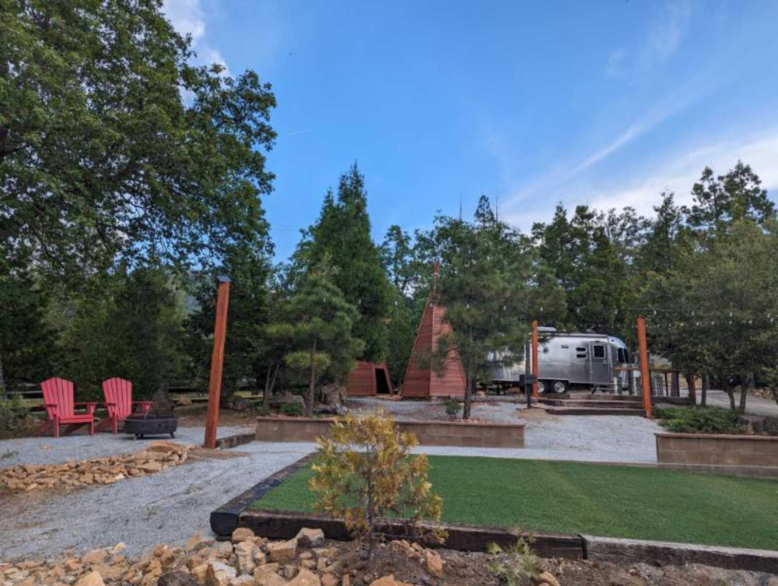 Camp Twin Teepee - Bass Lake, California - glamping.directory