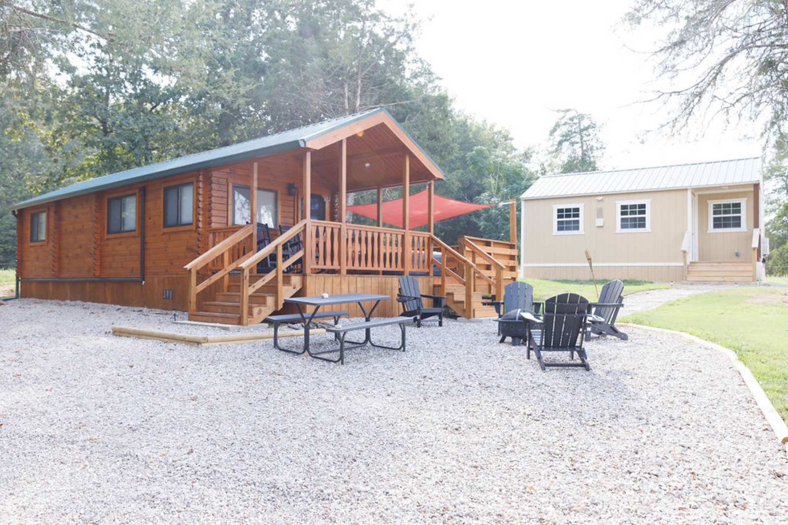 2 Cozy Cabins Near Hot Springs - glamping.directory
