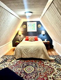 Gorgeous Secluded Cabin with Hiking Trails Near in Frenchburg, Kentucky - Frenchburg, Kentucky - glamping.directory