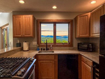 Cozy Vacation Rental Near Attitash Mountain in Bartlett, New Hampshire - Bartlett, New Hampshire - glamping.directory
