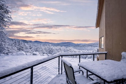Cozy Vacation Rental Near Attitash Mountain in Bartlett, New Hampshire - glamping.directory