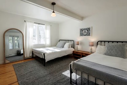 Spacious Modern Vacation Rental for Family Getaways on a Gorgeous Private Farm in Woodridge, New York - Woodridge, New York - glamping.directory