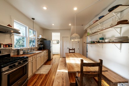 Spacious Modern Vacation Rental for Family Getaways on a Gorgeous Private Farm in Woodridge, New York - Woodridge, New York - glamping.directory