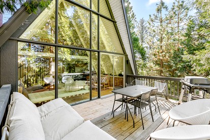 Incredible Modern A-Frame Cabin with Beautiful Deck Surrounded by Trees for an Unforgettable Unique Getaway in Nature in Lake Arrowhed, California - Lake Arrowhead, California - glamping.directory