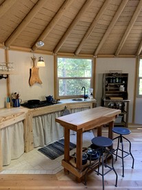Cozy Yurt in the Woods for a Romantic Off-Grid Escape near Weed, California - Weed, California - glamping.directory