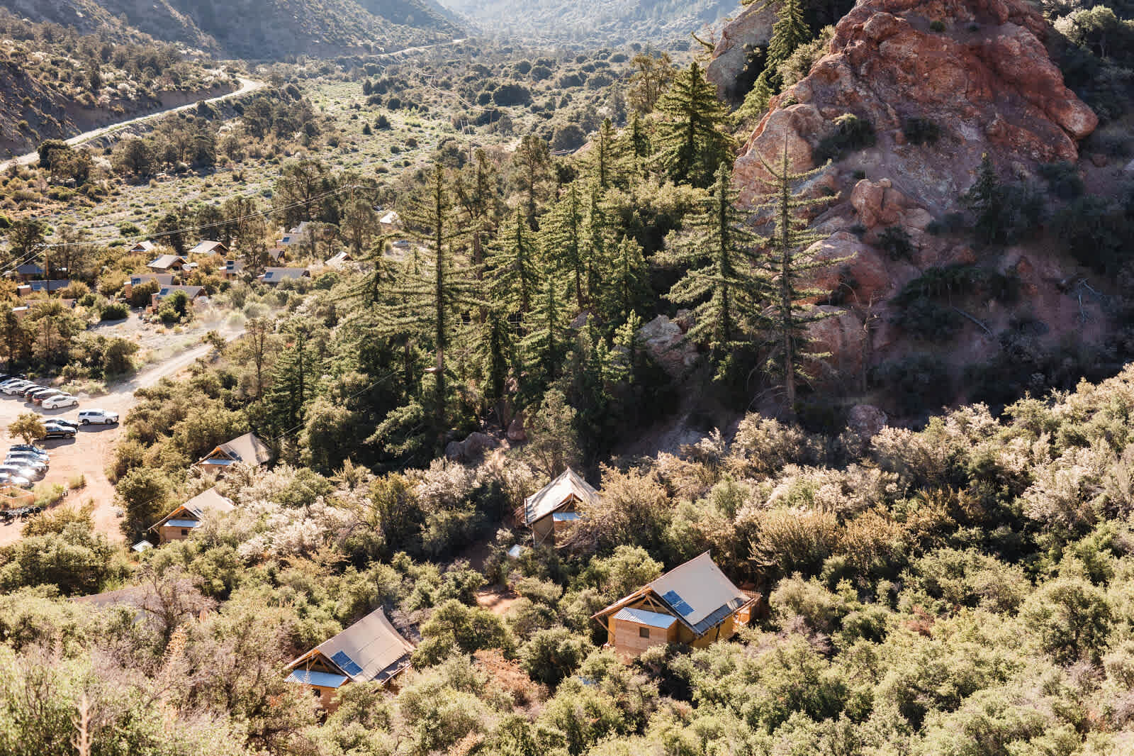 Huttopia Paradise Springs - Valyermo, California - glamping.directory