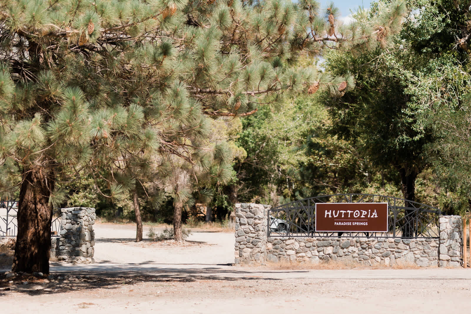 Huttopia Paradise Springs - glamping.directory