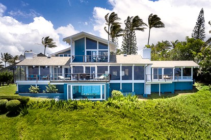 Incredible Luxury Retreat on Secluded Estate with Ocean Views and Deck in North Kauai, Hawaii - glamping.directory