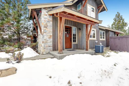 Pet-Friendly Getaway with a Hot Tub on a Stunning Resort in Cle Elum, Washington - glamping.directory