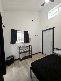 Peaceful Cozy Cabin Stay With Play Area Close To River For Fishing And Easy Outdoor Fun in Houston, Alaska - Houston, Alaska - glamping.directory
