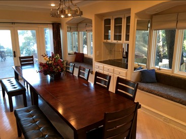 Spacious Cottage Rental on the Banks of Lake Travis in the Texas Hill Country - Lago Vista, Texas - glamping.directory