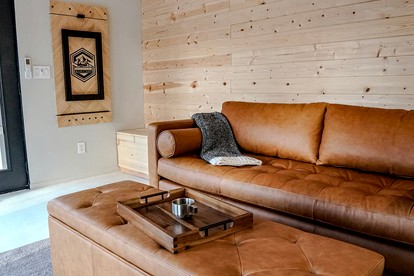 Retro Camper Retreat with Firepit & Hot Tub Escape in Sevierville, Tennessee - Sevierville, Tennessee - glamping.directory