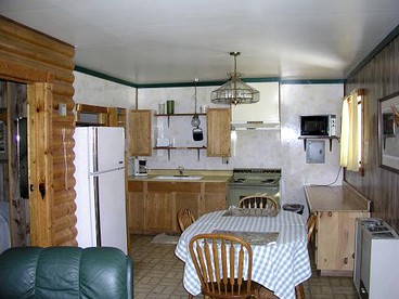 Family-Friendly Log Cabin Rental with a Private Porch near Gunnison, Colorado - Lake City, Colorado - glamping.directory