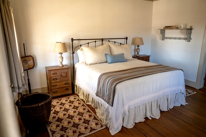 Spacious Luxury Getaway at Restored Ranch Cabin Rental near Austin, Texas - New Ulm, Texas - glamping.directory