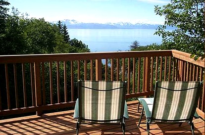 Rustic Cabin Rental with Gorgeous Bay Views in Homer, Alaska - Homer, Alaska - glamping.directory