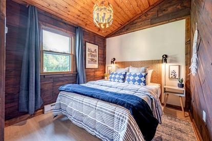 Riverfront Cabin with Pool Table, Fire Pit and Plenty of Outdoor Space in Hedgesville, West Virginia - Hedgesville, West Virginia - glamping.directory