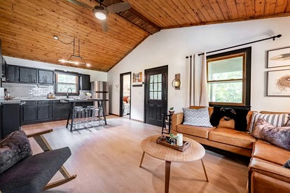 Riverfront Cabin with Pool Table, Fire Pit and Plenty of Outdoor Space in Hedgesville, West Virginia - Hedgesville, West Virginia - glamping.directory